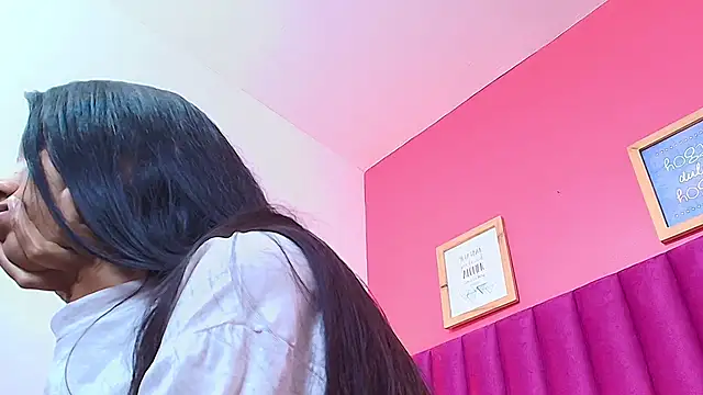 littlee emilyy  online show from January 2025 08:57:02 AM