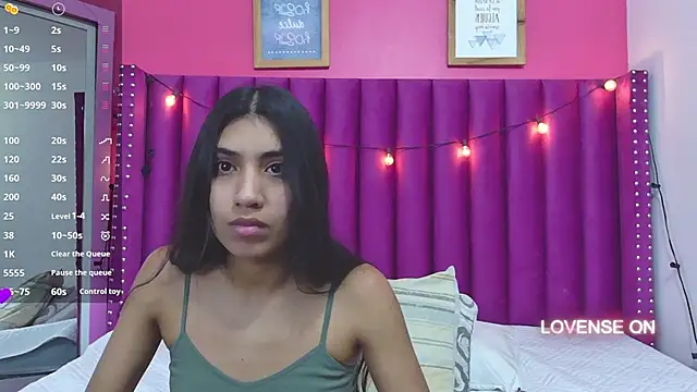 littlee emilyy  online show from March 2025 03:06:01 AM