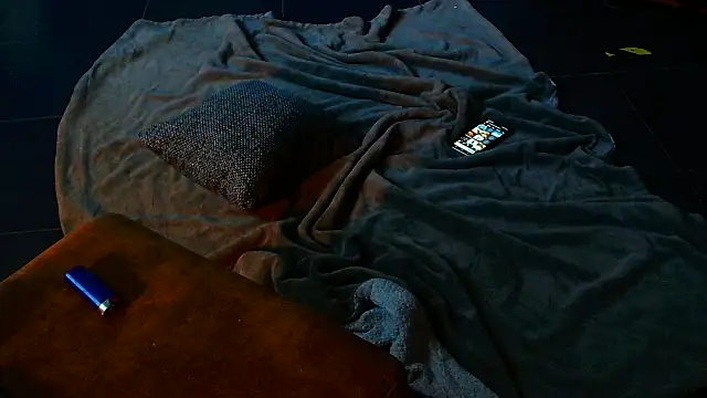 Str8boyy online show from February 2025 06:21:01 AM