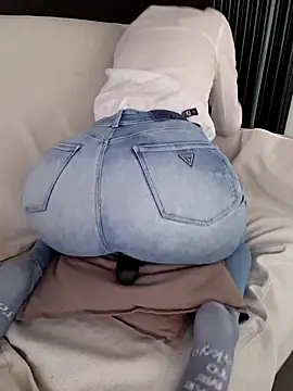 Silvia Zeno online show from March 2026 12:34:01 PM