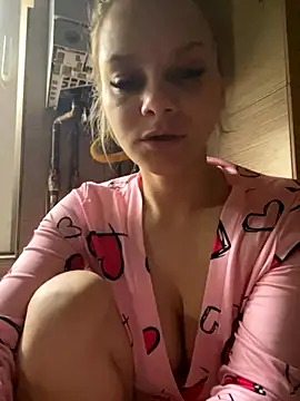 Snapshot of Tasty_Shape chatting on October 2025 06:19:02 AM Tasty Shape online show from October 2025 06:19:02 AM