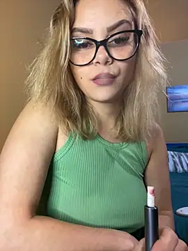 Snapshot of Tasty_Shape chatting on November 2025 03:33:01 PM Tasty Shape online show from November 2025 03:33:01 PM