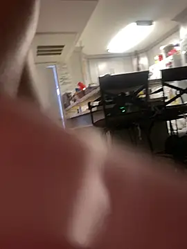 ft2022W online show from February 2025 05:40:02 PM