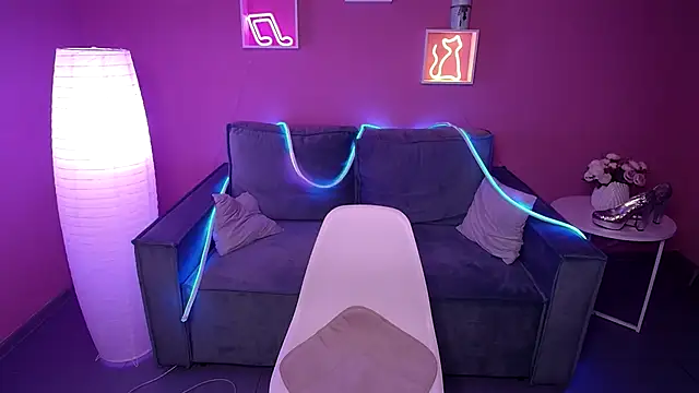 Snapshot of RikaRaily chatting on December 2024 05:38:01 AM RikaRaily online show from December 2024 05:38:01 AM