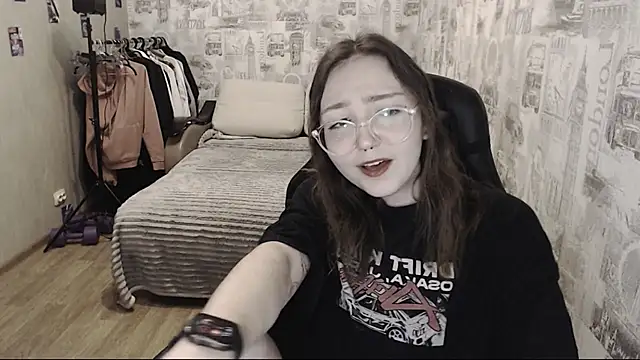 AmeliaKamishiro online show from December 2024 01:28:01 PM