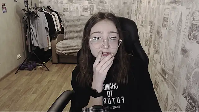 AmeliaKamishiro online show from December 2024 03:05:02 PM