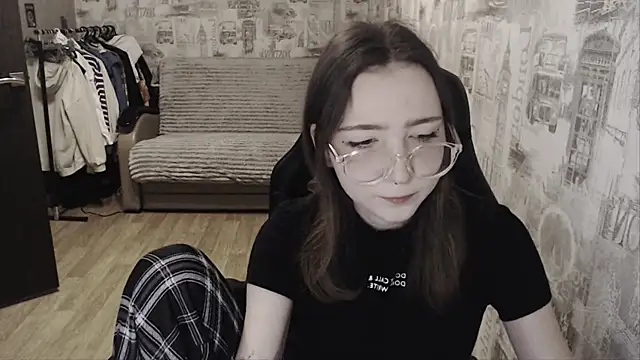 AmeliaKamishiro online show from January 2025 02:03:01 PM