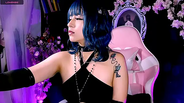 kitty roxy online show from March 2026 05:44:01 AM