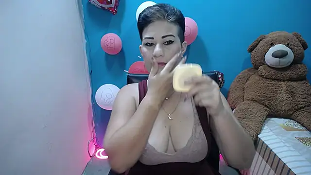 Snapshot of Sunny_rayz_ chatting on February 2025 09:26:02 AM Sunny rayz online show from February 2025 09:26:02 AM