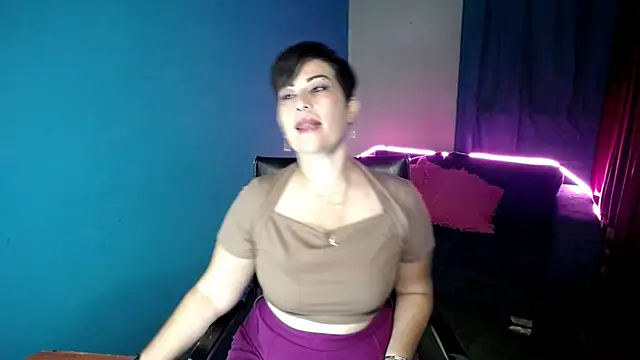Snapshot of Sunny_rayz_ chatting on June 2026 10:18:01 AM Sunny rayz online show from June 2026 10:18:01 AM
