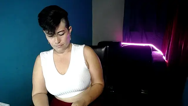 Snapshot of Sunny_rayz_ chatting on June 2026 10:30:02 AM Sunny rayz online show from June 2026 10:30:02 AM