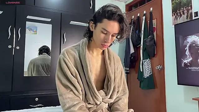 imcoltonalvin online show from September 2025 10:54:01 PM