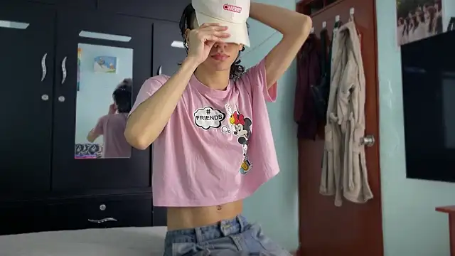 imcoltonalvin online show from October 2025 11:07:01 PM