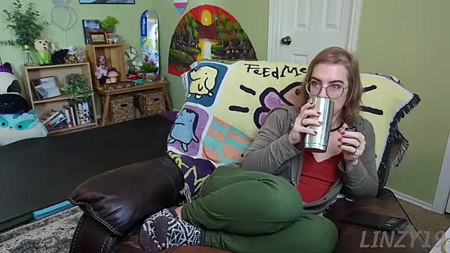 Linzy 19 online show from February 2025 05:33:01 PM