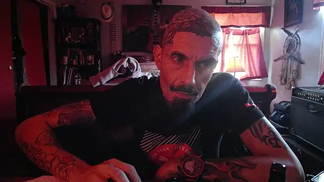Snapshot of RoosterWabbit chatting on April 2026 12:03:01 PM RoosterWabbit online show from April 2026 12:03:01 PM