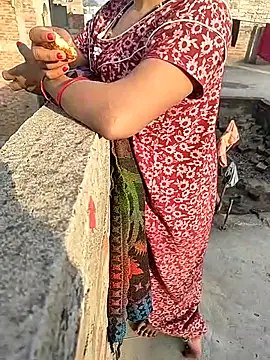 COUPLLE VILLAGE online show from February 2025 10:55:01 AM