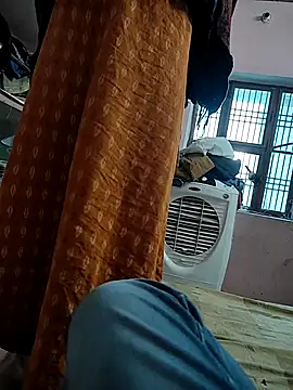 COUPLLE VILLAGE online show from November 2025 03:12:01 AM