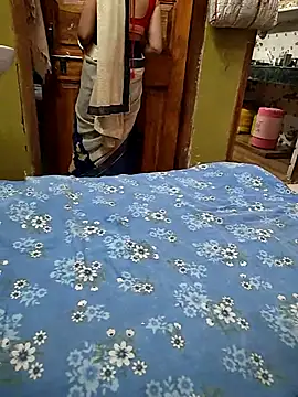 COUPLLE VILLAGE online show from January 2026 06:28:01 AM