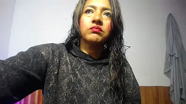 Snapshot of daleska_ayala_1 chatting on February 2025 09:59:01 PM daleska ayala 1 online show from February 2025 09:59:01 PM