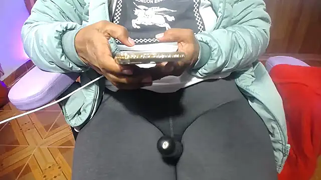 Snapshot of daleska_ayala_1 chatting on February 2025 07:14:01 PM daleska ayala 1 online show from February 2025 07:14:01 PM