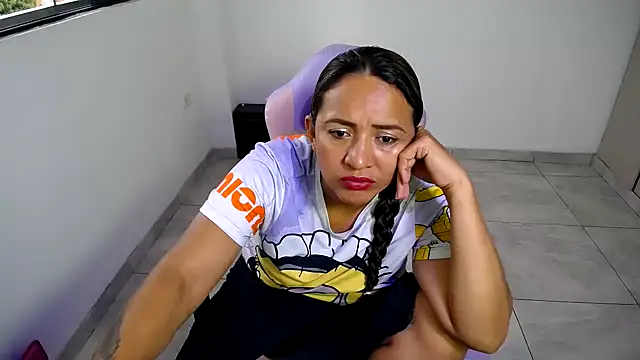 Snapshot of daleska_ayala_1 chatting on December 2025 09:53:01 PM daleska ayala 1 online show from December 2025 09:53:01 PM