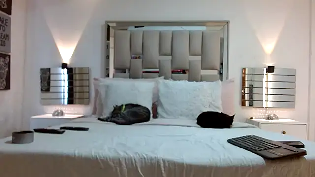 hellen martin online show from October 2025 08:46:02 PM