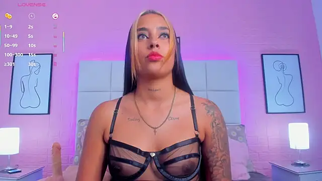 Snapshot of charlotte_kisss chatting on May 2026 06:39:01 PM charlotte kisss online show from May 2026 06:39:01 PM