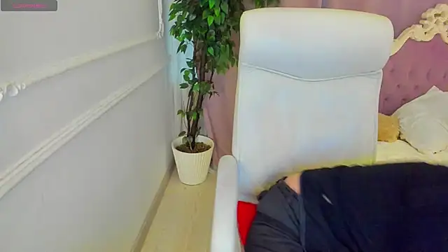 Lily Marlin online show from March 2026 07:56:01 AM