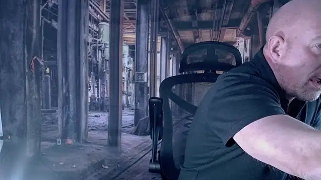 Snapshot of ManlyPrisonGuy chatting on November 2025 02:08:01 PM ManlyPrisonGuy online show from November 2025 02:08:01 PM