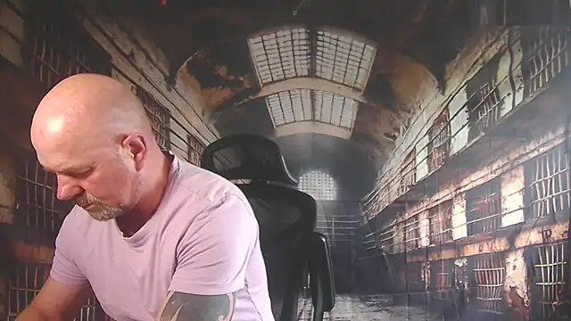 Snapshot of ManlyPrisonGuy chatting on June 2026 09:11:01 AM ManlyPrisonGuy online show from June 2026 09:11:01 AM