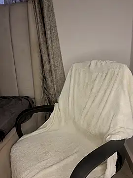 CurvyGlass online show from June 2026 05:52:01 AM