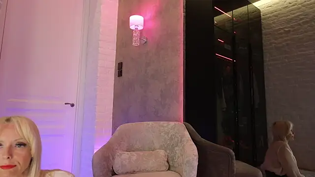 Tasha Allas online show from October 2025 10:11:01 AM