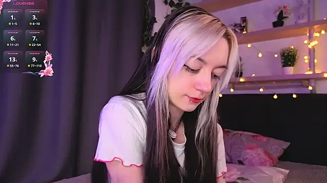 TristaRoht online show from April 2026 03:05:01 PM