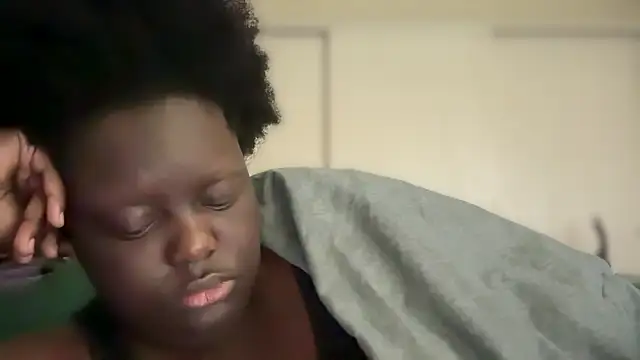 Snapshot of Yagurl__west chatting on February 2025 05:31:01 PM Yagurl west online show from February 2025 05:31:01 PM