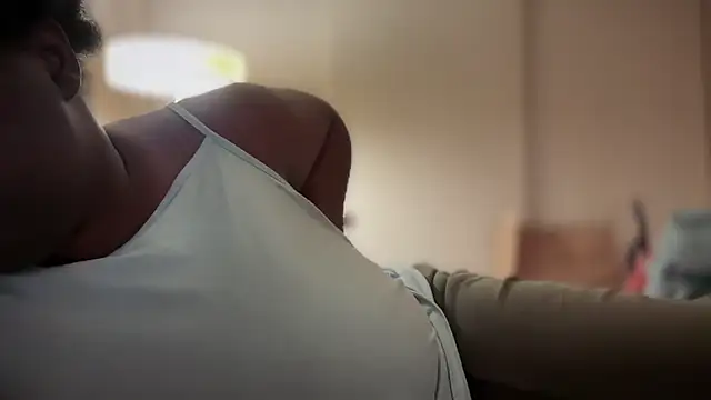 Snapshot of Yagurl__west chatting on February 2025 10:58:01 PM Yagurl west online show from February 2025 10:58:01 PM