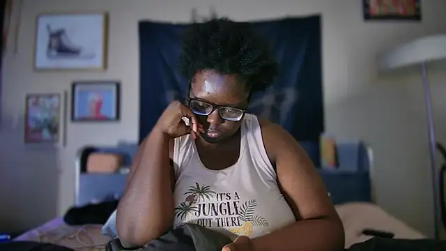 Snapshot of Yagurl__west chatting on March 2025 05:33:02 AM Yagurl west online show from March 2025 05:33:02 AM