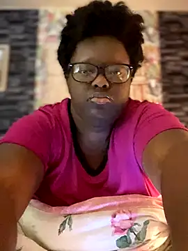 Yagurl  west online show from December 2025 06:17:01 PM