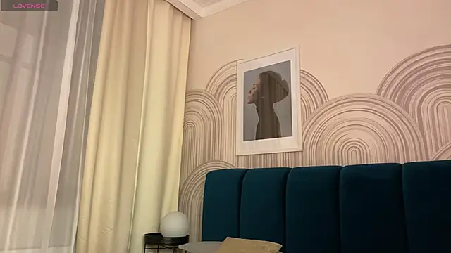 viviann evans online show from February 2026 02:37:01 AM