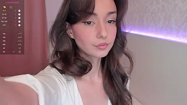 Snapshot of XYour_CharmX chatting on February 2026 01:09:01 PM XYour CharmX online show from February 2026 01:09:01 PM