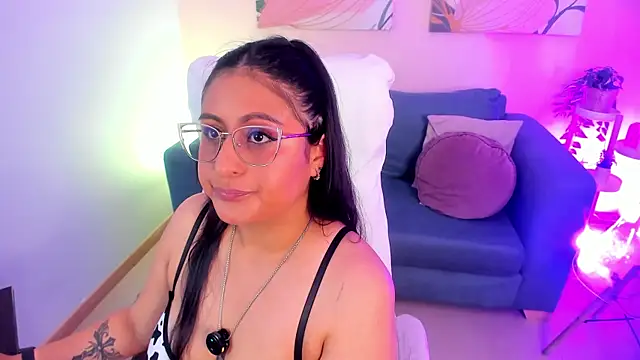 Snapshot of Amber_gold_ chatting on July 2026 04:30:01 AM Amber gold online show from July 2026 04:30:01 AM
