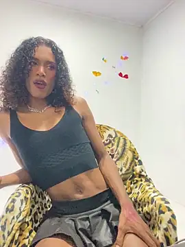 Snapshot of lau_sil chatting on February 2026 11:22:01 PM lau sil online show from February 2026 11:22:01 PM