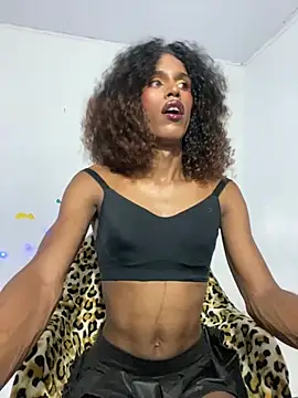 Snapshot of lau_sil chatting on February 2026 08:31:02 PM lau sil online show from February 2026 08:31:02 PM