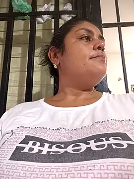 AlyDenalioficial online show from November 2025 09:58:01 PM