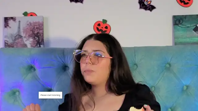 Paola Lyon  online show from November 2025 12:49:02 PM