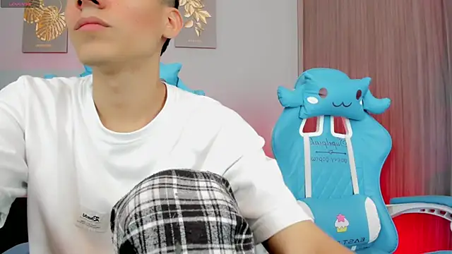 Snapshot of jake_and_joaquin chatting on February 2025 08:51:02 PM jake and joaquin online show from February 2025 08:51:02 PM