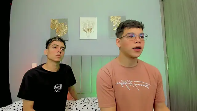 Snapshot of jake_and_joaquin chatting on March 2025 01:36:02 AM jake and joaquin online show from March 2025 01:36:02 AM