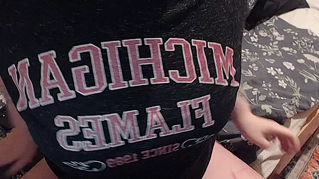 Chmiri cb online show from October 2025 12:55:01 PM