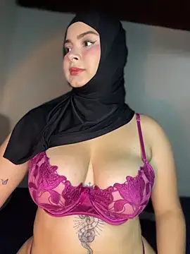aneesa darzi online show from April 2026 06:20:01 PM
