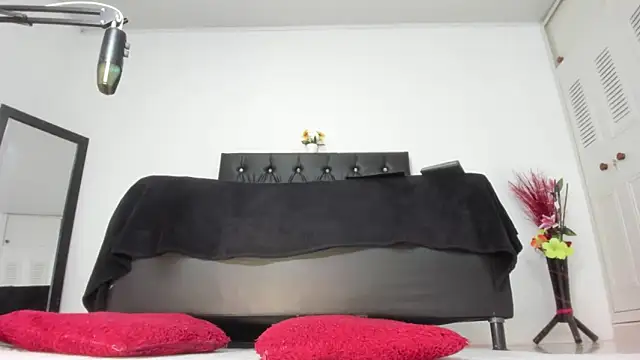 martinaclark online show from May 2026 01:13:01 AM