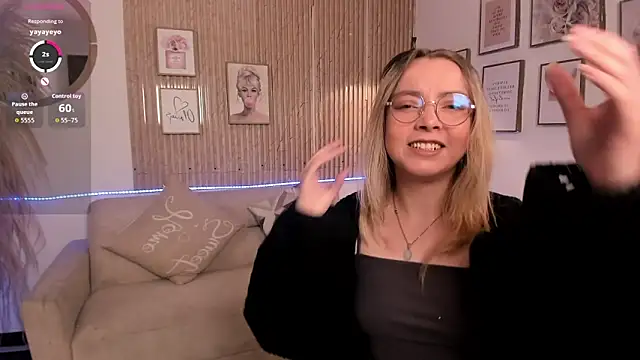 Snapshot of ana_ev chatting on June 2026 05:10:01 AM ana ev online show from June 2026 05:10:01 AM